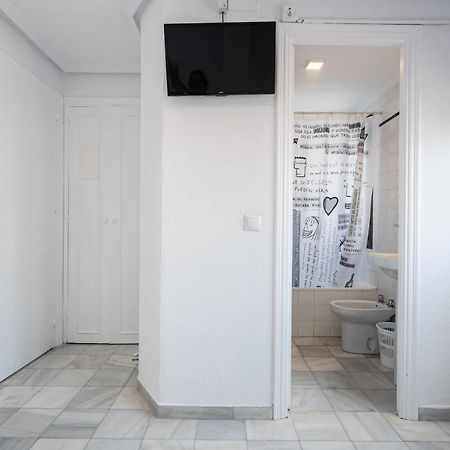 Hostal Alicia San Pedro de Alcántara Eksteriør billede